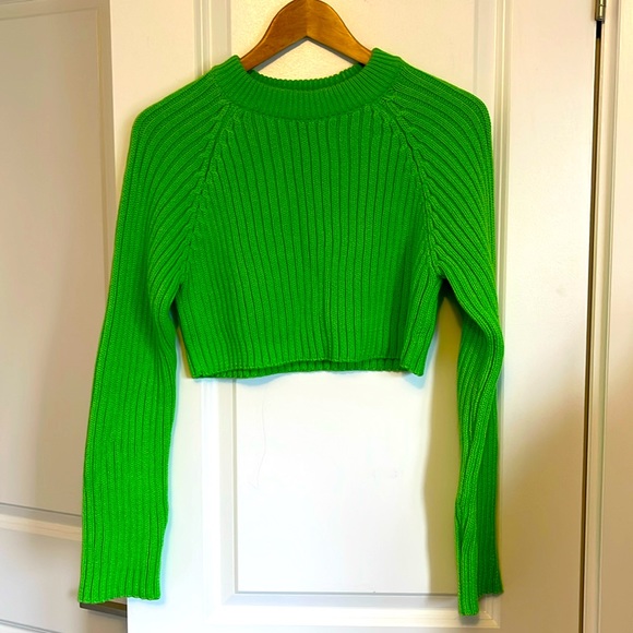 Beautiful green crop sweater Zara!!! - Picture 2 of 5